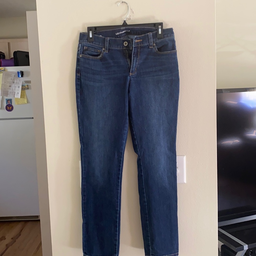 Liz Claiborne. Size 4. Boyfriend skinny. Jeans